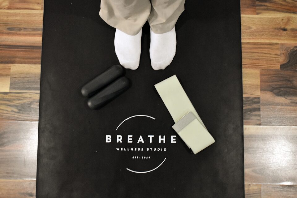 Colchoneta Breathe con pesas y banda elástica